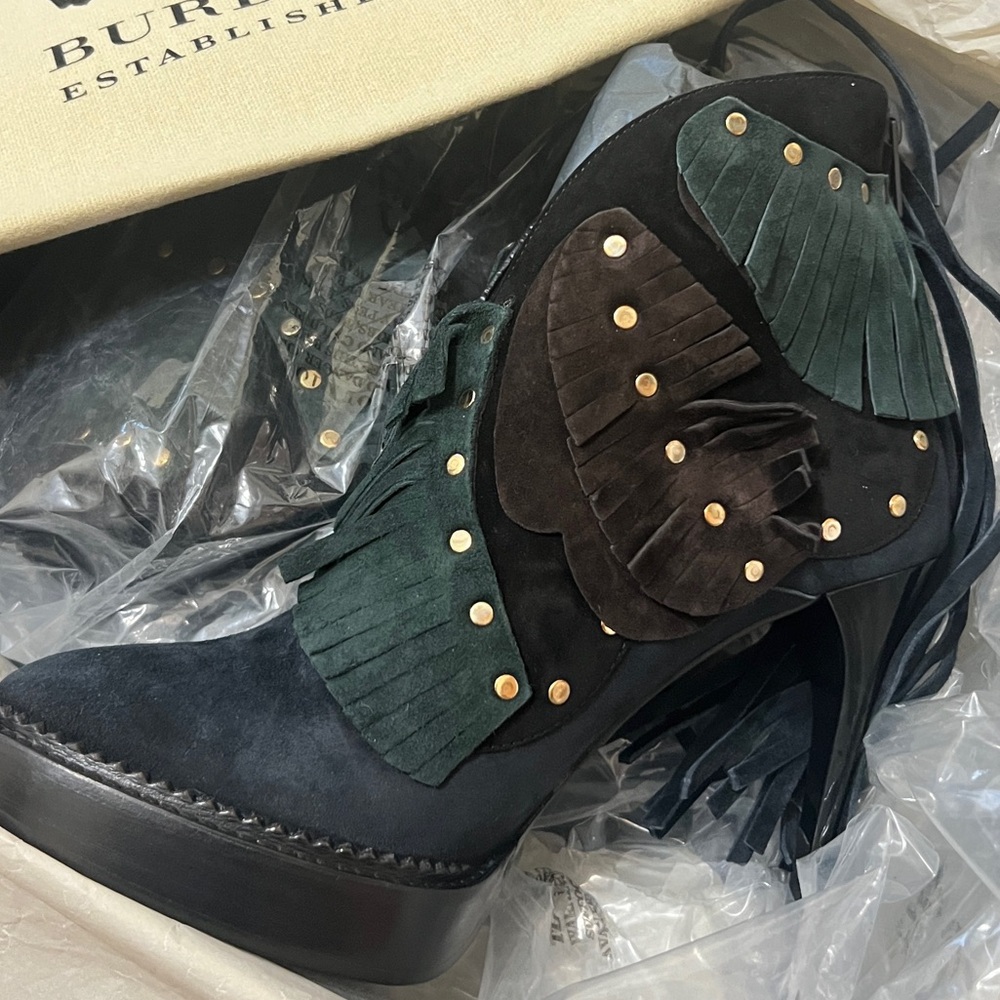 Burberry Lilybell Suede V Cut Fringe Ankle Boots UK 4.5 EUR 37.5